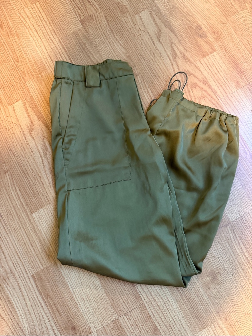 Old Navy Satin Green Pants